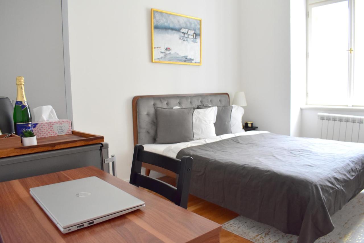 Lovely Apartment In Center Praga Zewnętrze zdjęcie