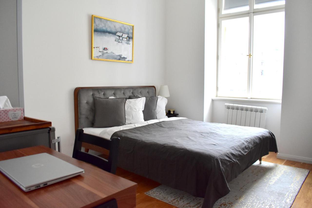 Lovely Apartment In Center Praga Zewnętrze zdjęcie